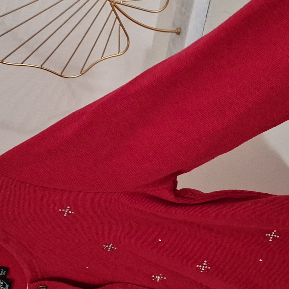 FESTIVE CHRISTMAS SWEATER - Picture 9 of 12